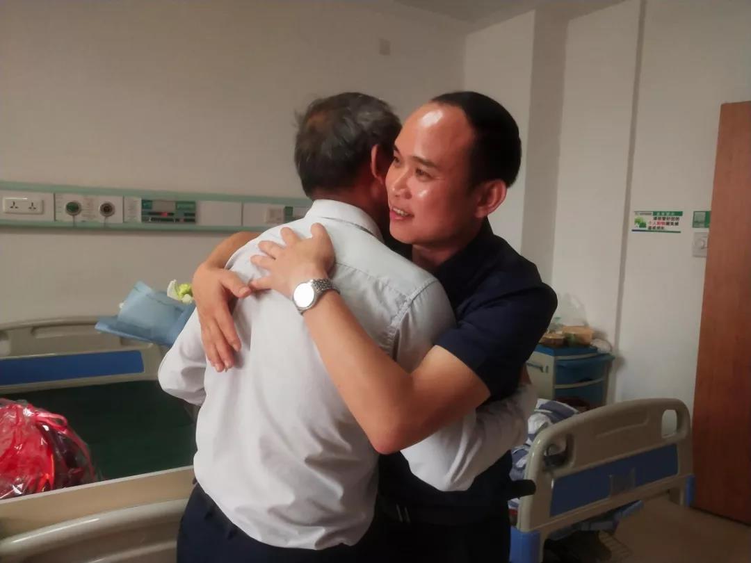 真情關(guān)懷，慰問員工丨老羅，愿您早日康復(fù)！